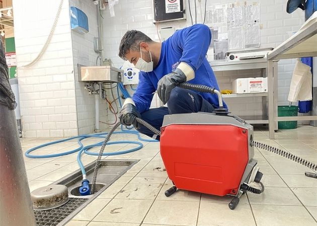 Ev Tipi Robotla Tıkanıklık Açma